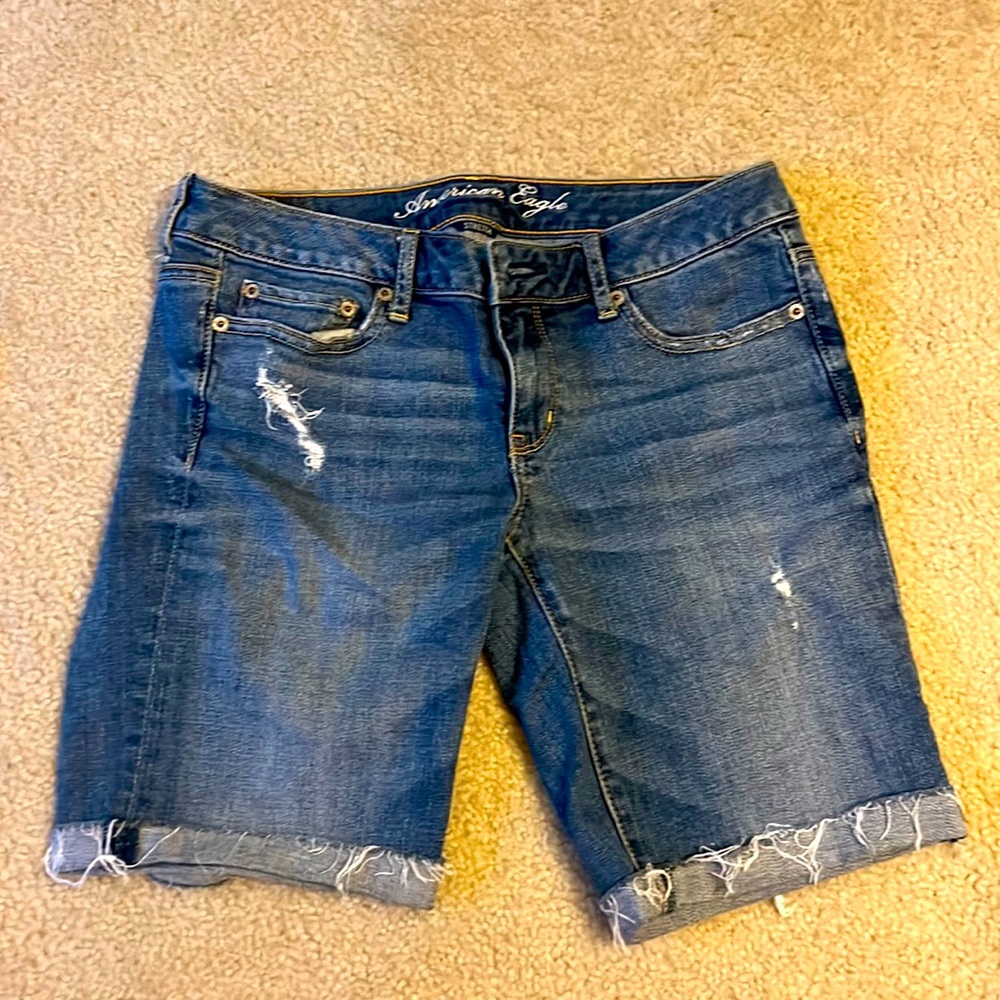 American eagle above the knee Jean shorts